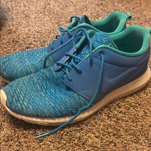 Nike White and Blue Running Shoes